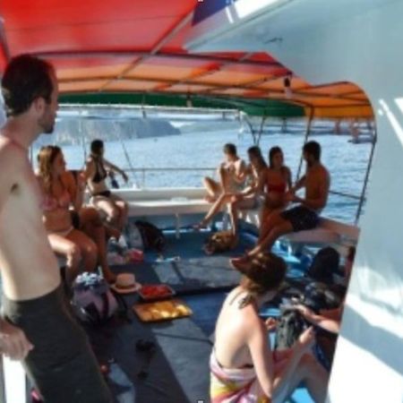 Maya Bay Sleepaboard Resort Phi Phi Don Exterior photo